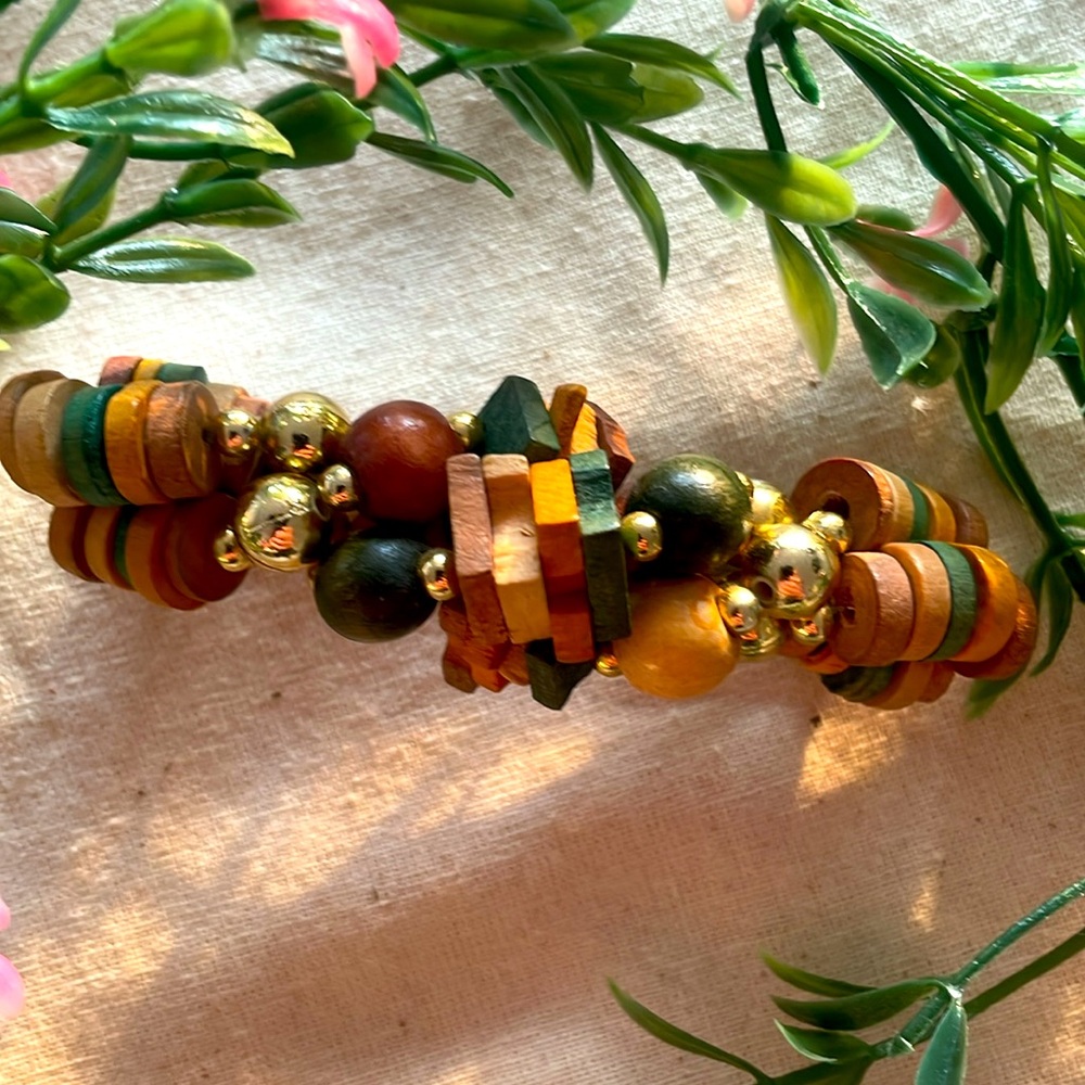 Raised Wood & Gold Beadwork Hair Brooch